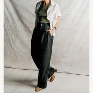 Diana pleated jeanhigh-rise straight leg, 15oz selvage denim